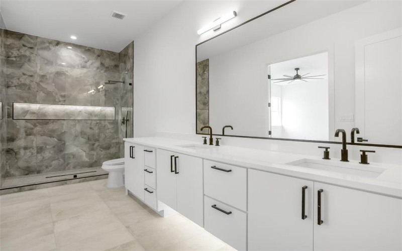 3629 Vilbig Road, Dallas, TX 75212, 4 Bedrooms Bedrooms, ,3 BathroomsBathrooms,Residential,For Sale,3629 Vilbig Road,0,21114370