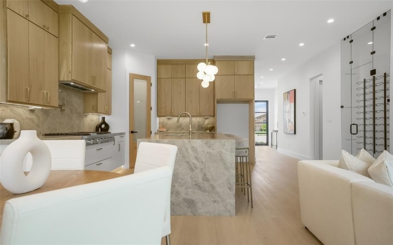 3629 Vilbig Road, Dallas, TX 75212, 4 Bedrooms Bedrooms, ,3 BathroomsBathrooms,Residential,For Sale,3629 Vilbig Road,0,21114370