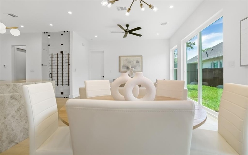 3629 Vilbig Road, Dallas, TX 75212, 4 Bedrooms Bedrooms, ,3 BathroomsBathrooms,Residential,For Sale,3629 Vilbig Road,0,21114370