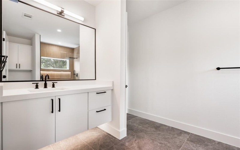 4046 Baker Avenue, Dallas, TX 75212, 4 Bedrooms Bedrooms, ,3 BathroomsBathrooms,Residential,For Sale,4046 Baker Avenue,0,21114383