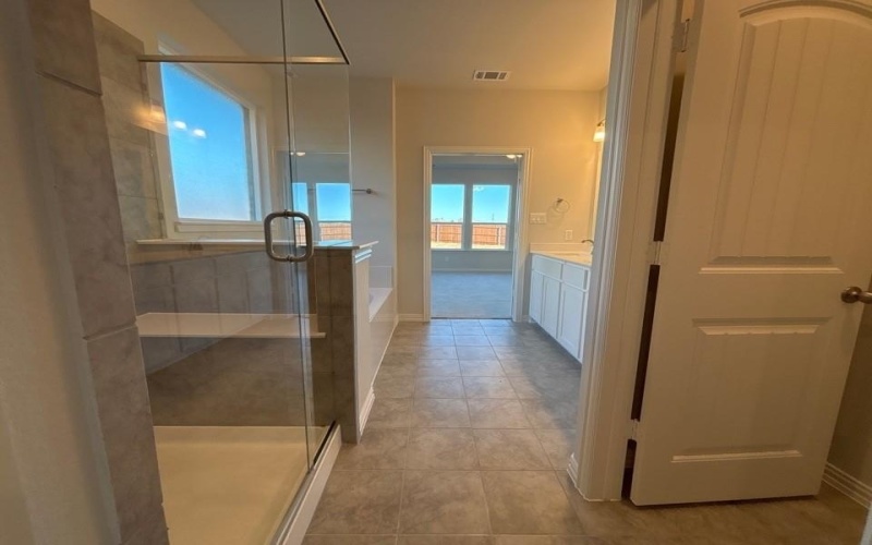 540 Waterford Park Boulevard, Weatherford, TX 76087, 4 Bedrooms Bedrooms, ,3 BathroomsBathrooms,Residential,For Sale,540 Waterford Park Boulevard,0,21114385