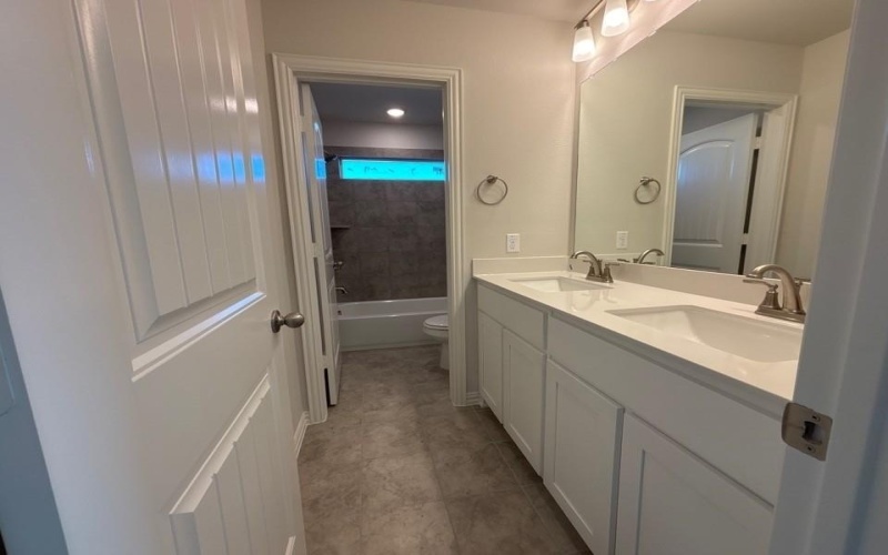 540 Waterford Park Boulevard, Weatherford, TX 76087, 4 Bedrooms Bedrooms, ,3 BathroomsBathrooms,Residential,For Sale,540 Waterford Park Boulevard,0,21114385