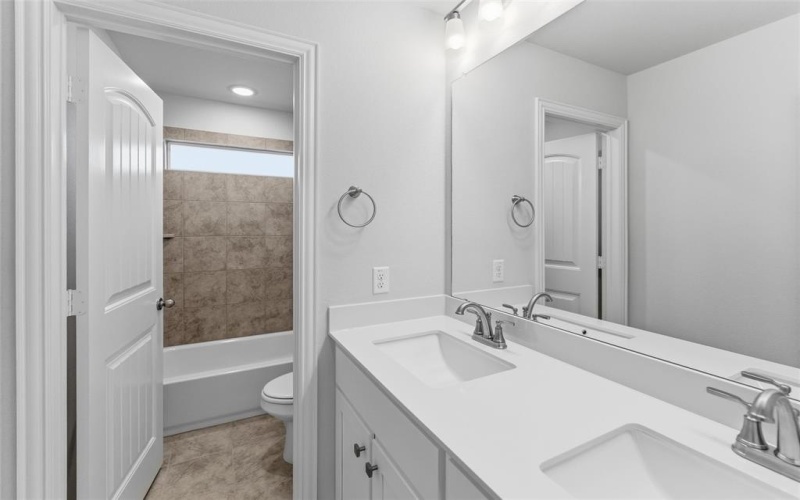 540 Waterford Park Boulevard, Weatherford, TX 76087, 4 Habitaciones Habitaciones , ,3 BañosBaños,Residential,En Venta,540 Waterford Park Boulevard,0,21114385