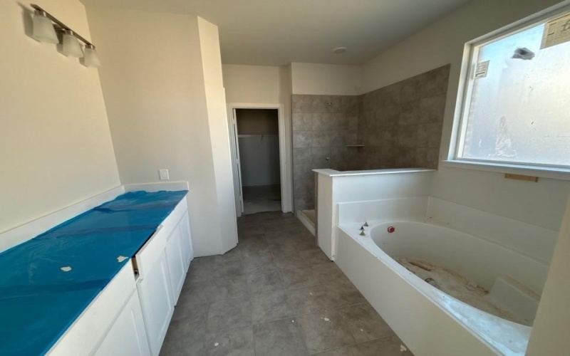 540 Waterford Park Boulevard, Weatherford, TX 76087, 4 Habitaciones Habitaciones , ,3 BañosBaños,Residential,En Venta,540 Waterford Park Boulevard,0,21114385