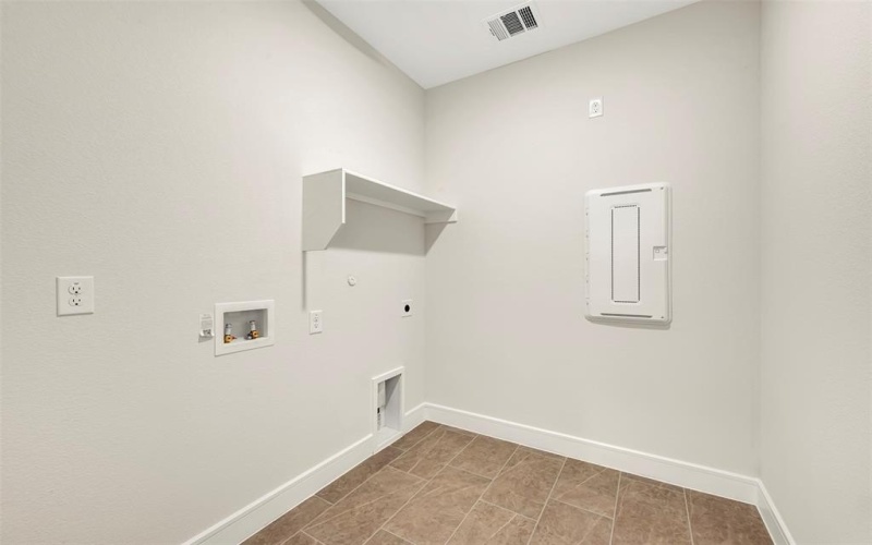 1303 Parkdale Street, Forney, TX 75126, 3 Bedrooms Bedrooms, ,2 BathroomsBathrooms,Residential,For Sale,1303 Parkdale Street,0,21114401