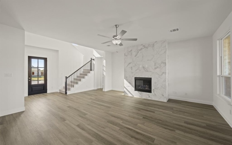 973 Reeves Drive, DeSoto, TX 75115, 5 Habitaciones Habitaciones , ,3 BañosBaños,Residential,En Venta,973 Reeves Drive,0,21114407