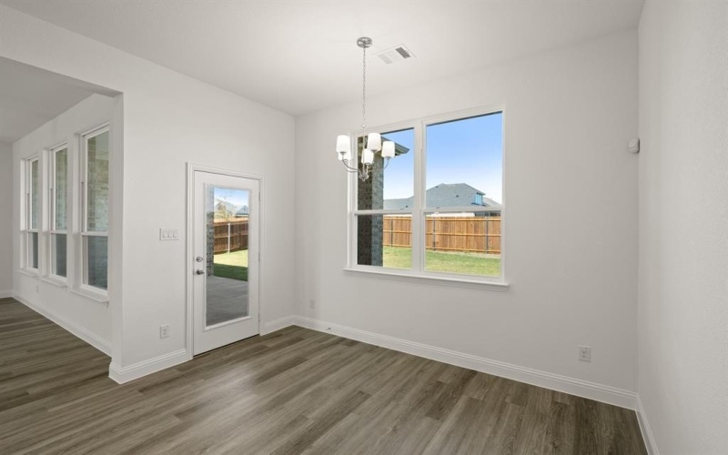 973 Reeves Drive, DeSoto, TX 75115, 5 Habitaciones Habitaciones , ,3 BañosBaños,Residential,En Venta,973 Reeves Drive,0,21114407