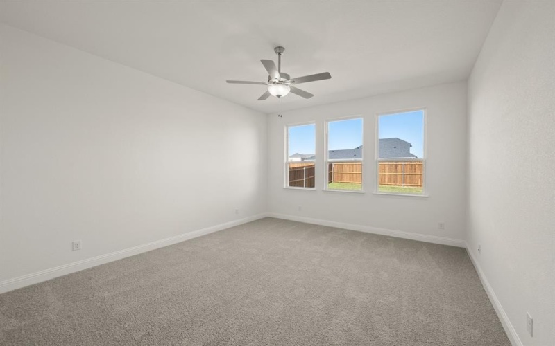 973 Reeves Drive, DeSoto, TX 75115, 5 Habitaciones Habitaciones , ,3 BañosBaños,Residential,En Venta,973 Reeves Drive,0,21114407