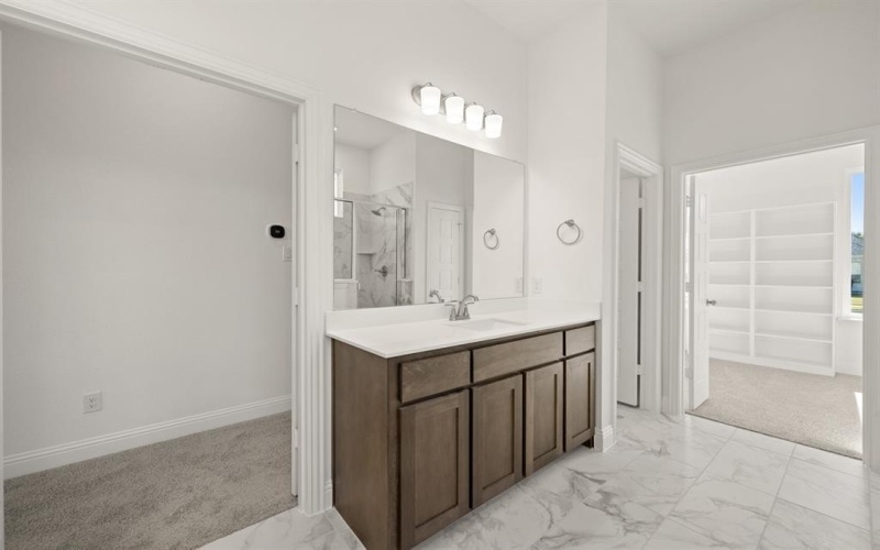 973 Reeves Drive, DeSoto, TX 75115, 5 Habitaciones Habitaciones , ,3 BañosBaños,Residential,En Venta,973 Reeves Drive,0,21114407