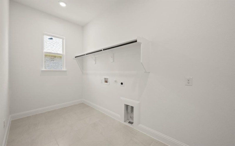 973 Reeves Drive, DeSoto, TX 75115, 5 Habitaciones Habitaciones , ,3 BañosBaños,Residential,En Venta,973 Reeves Drive,0,21114407