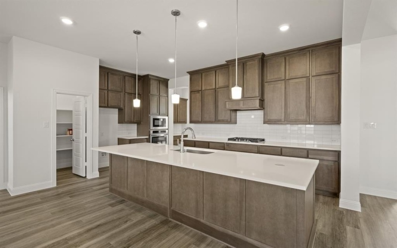 973 Reeves Drive, DeSoto, TX 75115, 5 Habitaciones Habitaciones , ,3 BañosBaños,Residential,En Venta,973 Reeves Drive,0,21114407