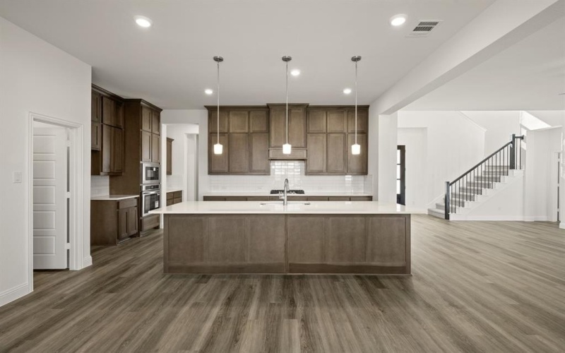 973 Reeves Drive, DeSoto, TX 75115, 5 Habitaciones Habitaciones , ,3 BañosBaños,Residential,En Venta,973 Reeves Drive,0,21114407