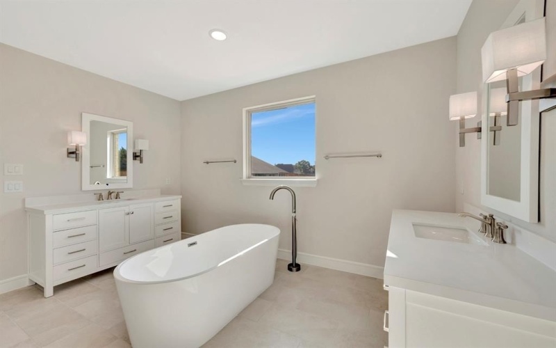 5667 Scotsman Trail, Arlington, TX 76017, 4 Bedrooms Bedrooms, ,3 BathroomsBathrooms,Residential,For Sale,5667 Scotsman Trail,0,21114493