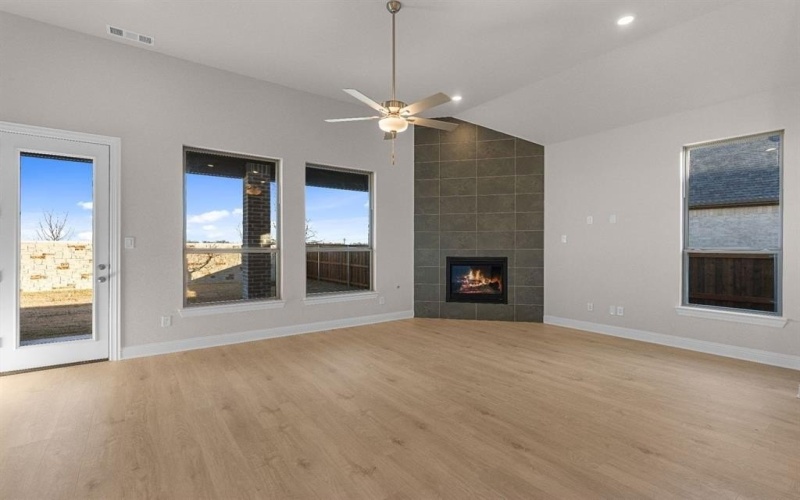 200 Bay Laurel Road, McKinney, TX 75071, 3 Habitaciones Habitaciones , ,2 BañosBaños,Residential,En Venta,200 Bay Laurel Road,0,21114541