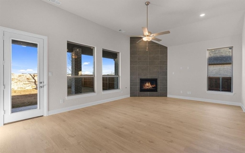 200 Bay Laurel Road, McKinney, TX 75071, 3 Habitaciones Habitaciones , ,2 BañosBaños,Residential,En Venta,200 Bay Laurel Road,0,21114541