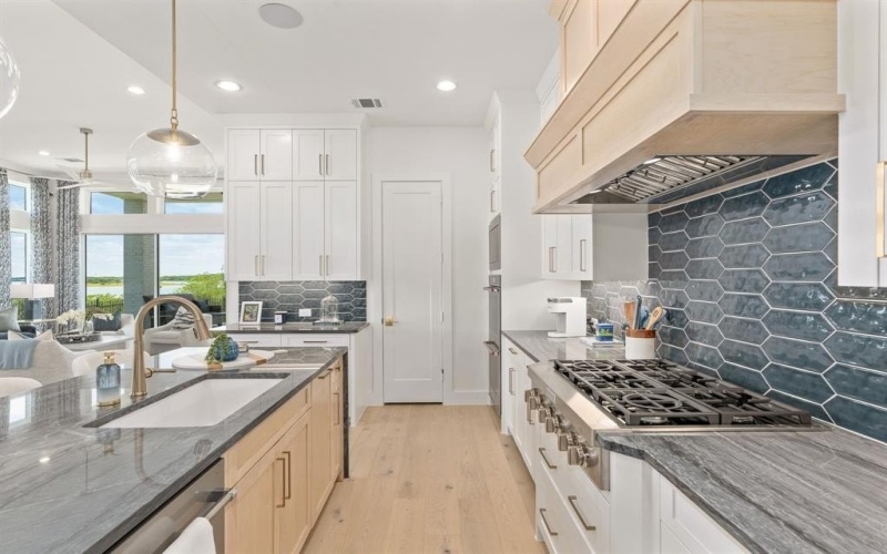 8608 Scottys Lake Lane, The Colony, TX 75056, 5 Habitaciones Habitaciones , ,6 BañosBaños,Residential,En Venta,8608 Scottys Lake Lane,0,21114857