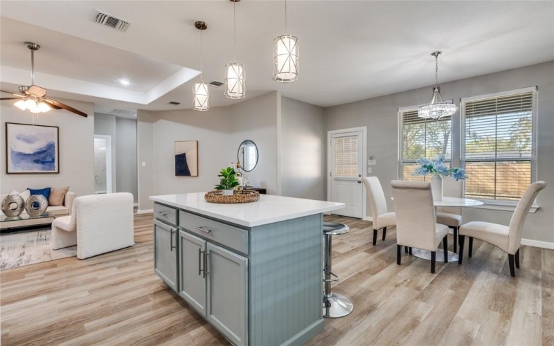 1616 Lindsey Street, Fort Worth, TX 76105, 4 Bedrooms Bedrooms, ,2 BathroomsBathrooms,Residential,For Sale,1616 Lindsey Street,0,21114901