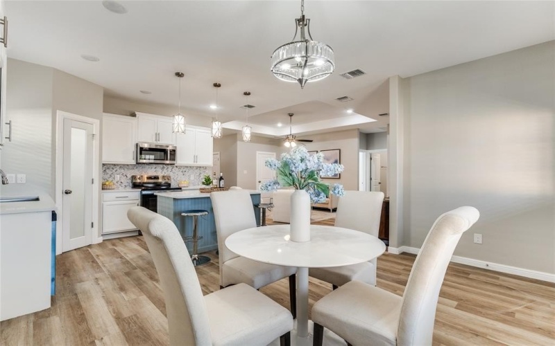 1616 Lindsey Street, Fort Worth, TX 76105, 4 Bedrooms Bedrooms, ,2 BathroomsBathrooms,Residential,For Sale,1616 Lindsey Street,0,21114901