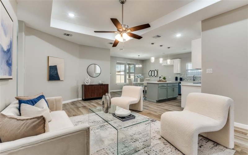 1616 Lindsey Street, Fort Worth, TX 76105, 4 Bedrooms Bedrooms, ,2 BathroomsBathrooms,Residential,For Sale,1616 Lindsey Street,0,21114901