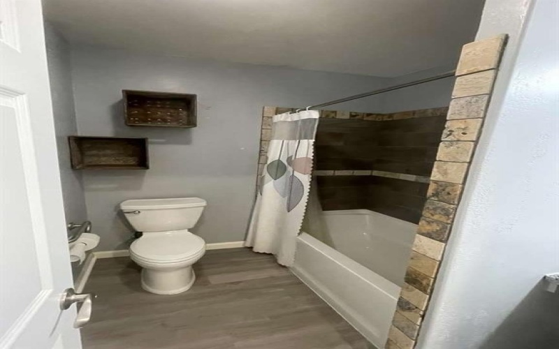 105 Linda Lane, Wichita Falls, TX 76301, 2 Habitaciones Habitaciones , ,2 BañosBaños,Residential,En Venta,105 Linda Lane,0,21114930