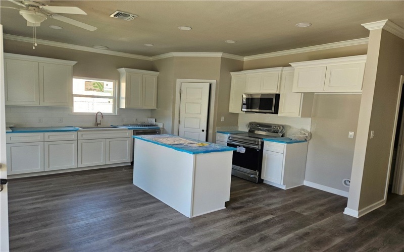 4446 Carlton Street, Corpus Christi, TX 78415, 3 Habitaciones Habitaciones , ,2 BañosBaños,Residential,En Venta,4446 Carlton Street,0,465679