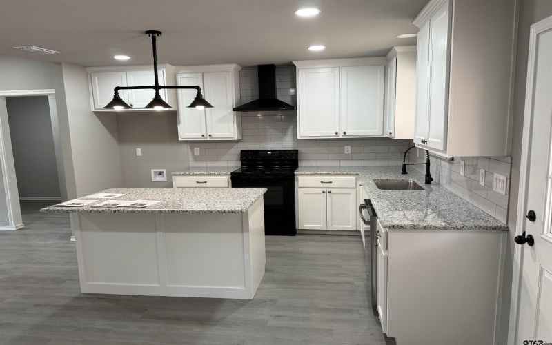 317 PR 6292, Mineola, TX 75773, 3 Bedrooms Bedrooms, ,2 BathroomsBathrooms,Residential,For Sale,317 PR 6292,0,25016774