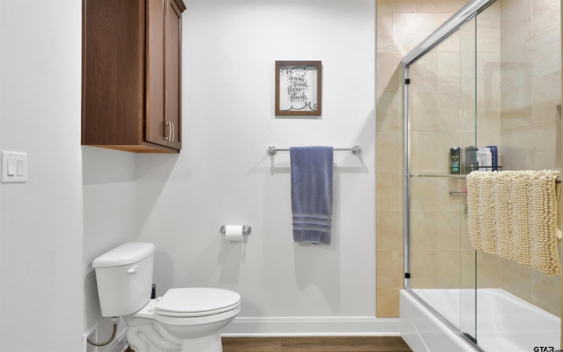 6111 Hamilton Meadows Way, Tyler, TX 75703, 2 Habitaciones Habitaciones , ,2 BañosBaños,Residential,En Venta,6111 Hamilton Meadows Way,0,25016797