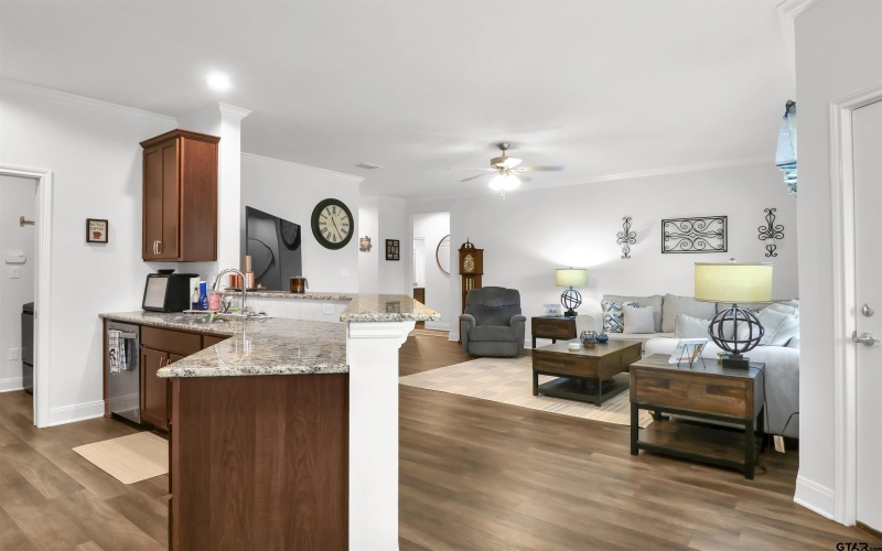 6111 Hamilton Meadows Way, Tyler, TX 75703, 2 Habitaciones Habitaciones , ,2 BañosBaños,Residential,En Venta,6111 Hamilton Meadows Way,0,25016797