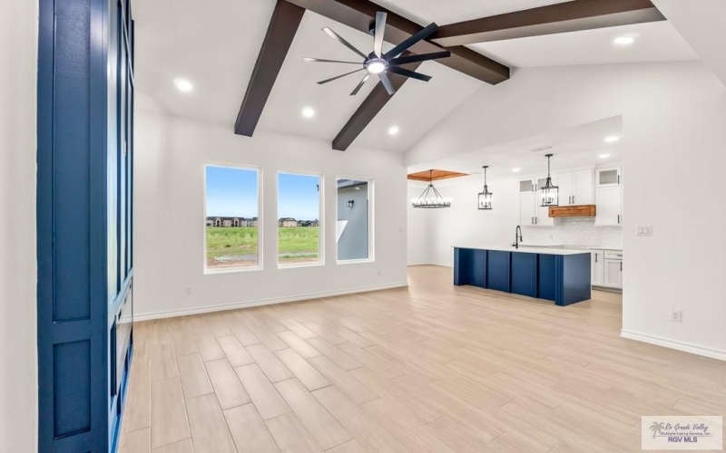 120 MARIGOLD DR, LOS FRESNOS, TX 78566, 3 Habitaciones Habitaciones , ,2 BañosBaños,Residential,En Venta,120 MARIGOLD DR,0,29768837