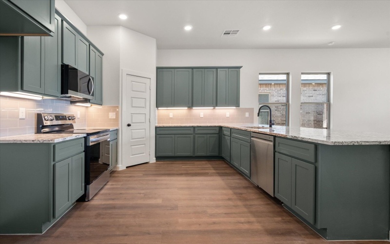 3011 138th Place, Lubbock, TX 79423, 3 Bedrooms Bedrooms, ,2 BathroomsBathrooms,Residential,For Sale,3011 138th Place,0,202563203