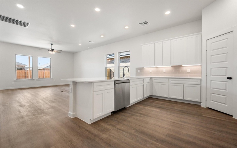 3001 138th Place, Lubbock, TX 79423, 3 Bedrooms Bedrooms, ,2 BathroomsBathrooms,Residential,For Sale,3001 138th Place,0,202563206