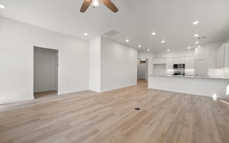 3003 138th Place, Lubbock, TX 79423, 3 Bedrooms Bedrooms, ,2 BathroomsBathrooms,Residential,For Sale,3003 138th Place,0,202563209