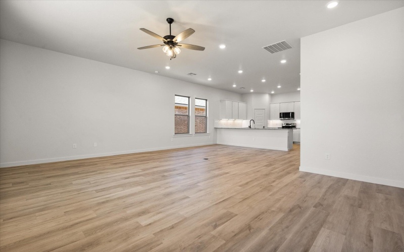 3017 138th Place, Lubbock, TX 79423, 3 Habitaciones Habitaciones , ,2 BañosBaños,Residential,En Venta,3017 138th Place,0,202563211