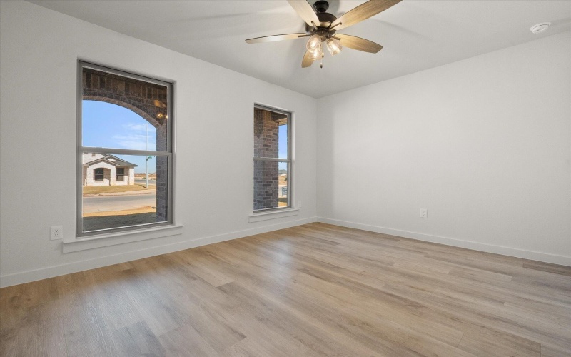 3017 138th Place, Lubbock, TX 79423, 3 Habitaciones Habitaciones , ,2 BañosBaños,Residential,En Venta,3017 138th Place,0,202563211