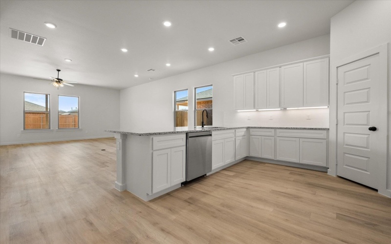 3017 138th Place, Lubbock, TX 79423, 3 Habitaciones Habitaciones , ,2 BañosBaños,Residential,En Venta,3017 138th Place,0,202563211