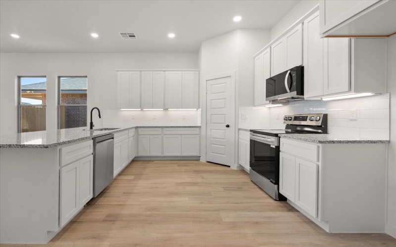 3017 138th Place, Lubbock, TX 79423, 3 Habitaciones Habitaciones , ,2 BañosBaños,Residential,En Venta,3017 138th Place,0,202563211