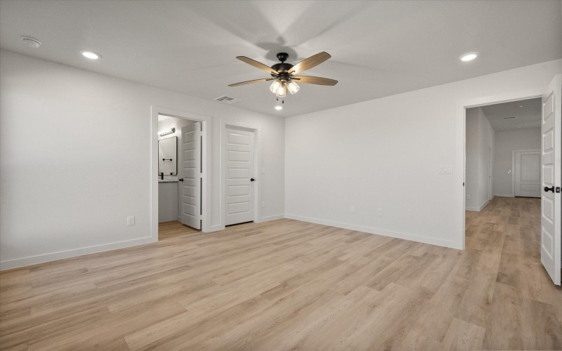 3020 138th Place, Lubbock, TX 79423, 3 Habitaciones Habitaciones , ,2 BañosBaños,Residential,En Venta,3020 138th Place,0,202563214