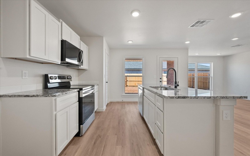 13901 Flint Avenue, Lubbock, TX 79423, 3 Habitaciones Habitaciones , ,2 BañosBaños,Residential,En Venta,13901 Flint Avenue,0,202563216