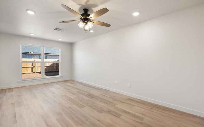 13901 Flint Avenue, Lubbock, TX 79423, 3 Habitaciones Habitaciones , ,2 BañosBaños,Residential,En Venta,13901 Flint Avenue,0,202563216