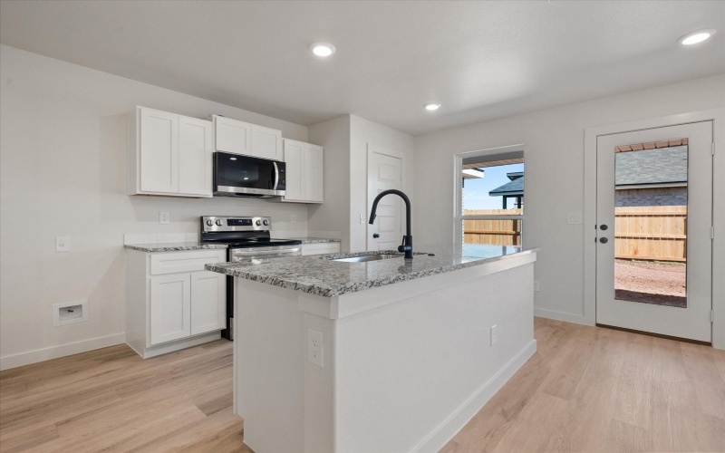 13901 Flint Avenue, Lubbock, TX 79423, 3 Habitaciones Habitaciones , ,2 BañosBaños,Residential,En Venta,13901 Flint Avenue,0,202563216