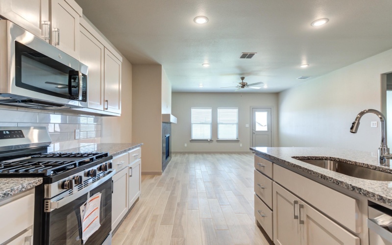 615 E 13th Street, Wolfforth, TX 79382, 4 Bedrooms Bedrooms, ,2 BathroomsBathrooms,Residential,For Sale,615 E 13th Street,0,202563217