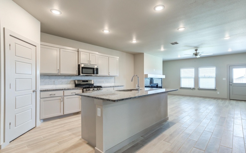 615 E 13th Street, Wolfforth, TX 79382, 4 Bedrooms Bedrooms, ,2 BathroomsBathrooms,Residential,For Sale,615 E 13th Street,0,202563217