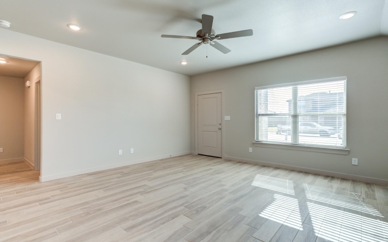 7030 25th Street, Lubbock, TX 79407, 3 Bedrooms Bedrooms, ,2 BathroomsBathrooms,Residential,For Sale,7030 25th Street,0,202563231