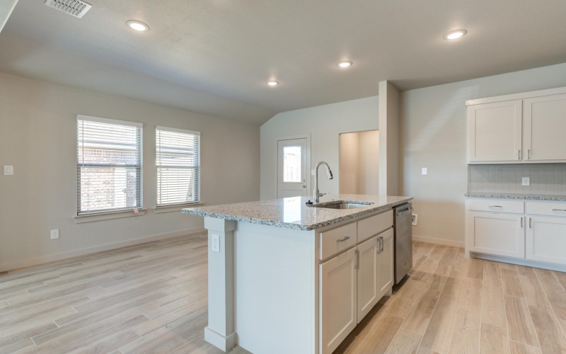 7030 25th Street, Lubbock, TX 79407, 3 Bedrooms Bedrooms, ,2 BathroomsBathrooms,Residential,For Sale,7030 25th Street,0,202563231