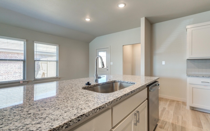 7030 25th Street, Lubbock, TX 79407, 3 Bedrooms Bedrooms, ,2 BathroomsBathrooms,Residential,For Sale,7030 25th Street,0,202563231