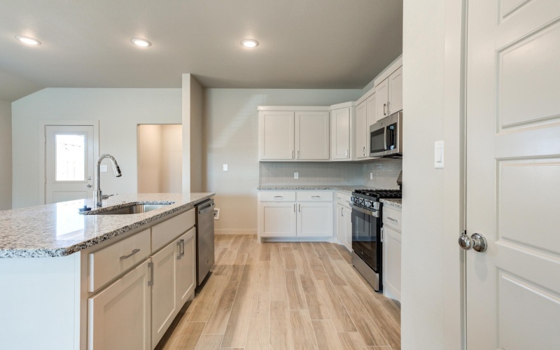 7030 25th Street, Lubbock, TX 79407, 3 Bedrooms Bedrooms, ,2 BathroomsBathrooms,Residential,For Sale,7030 25th Street,0,202563231