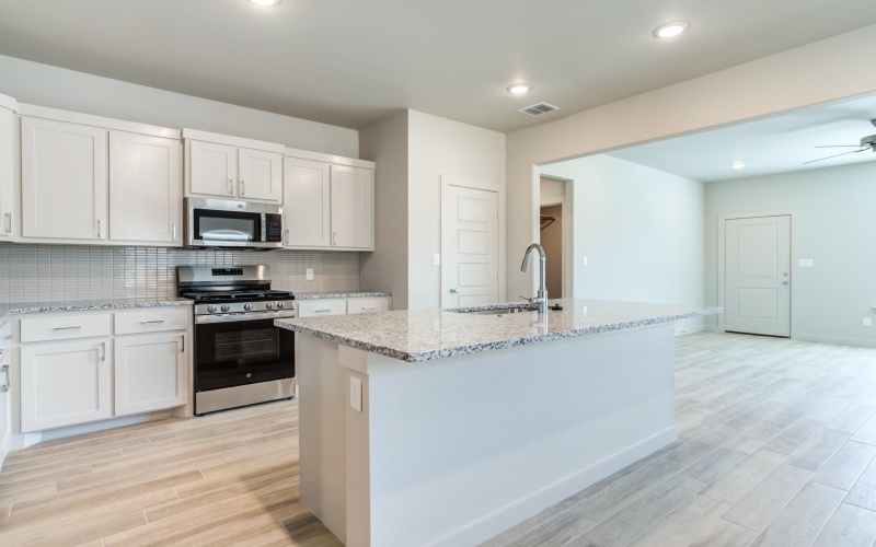 7030 25th Street, Lubbock, TX 79407, 3 Bedrooms Bedrooms, ,2 BathroomsBathrooms,Residential,For Sale,7030 25th Street,0,202563231