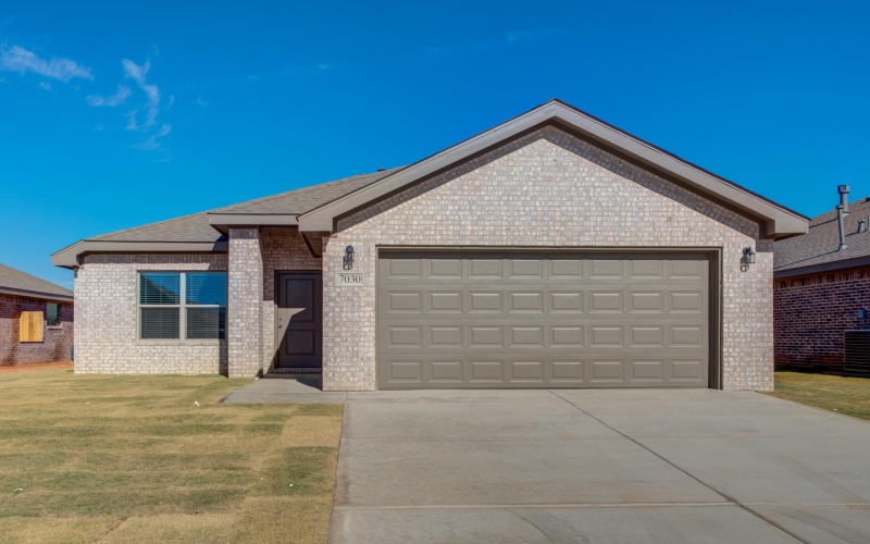 7030 25th Street, Lubbock, TX 79407, 3 Bedrooms Bedrooms, ,2 BathroomsBathrooms,Residential,For Sale,7030 25th Street,0,202563231