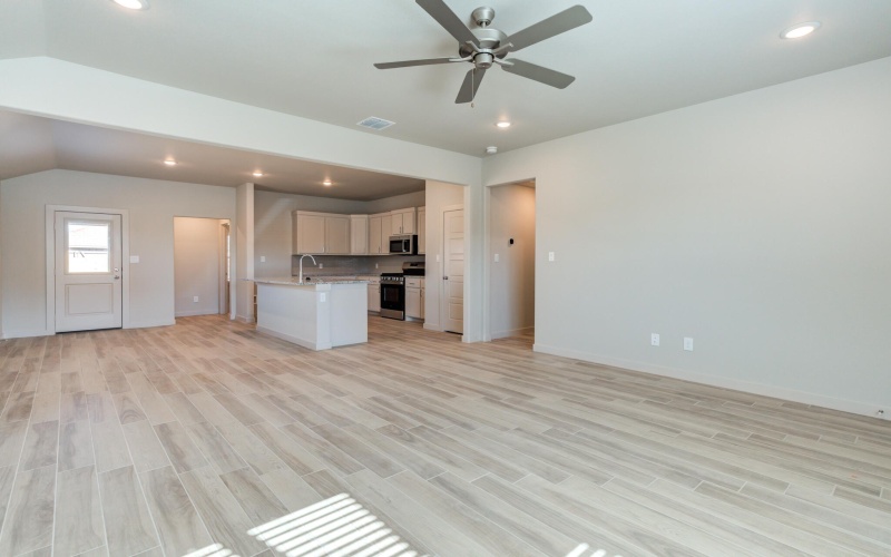 7030 25th Street, Lubbock, TX 79407, 3 Bedrooms Bedrooms, ,2 BathroomsBathrooms,Residential,For Sale,7030 25th Street,0,202563231