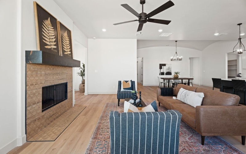 13808 Utica Avenue, Lubbock, TX 79424, 4 Bedrooms Bedrooms, ,3 BathroomsBathrooms,Residential,For Sale,13808 Utica Avenue,0,202563235